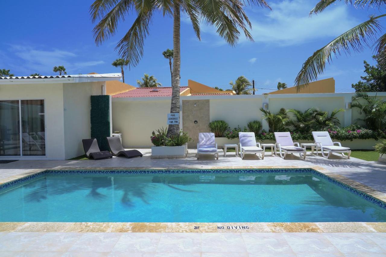 Yoyita Suites Aruba Villa Palm Beach Exterior foto